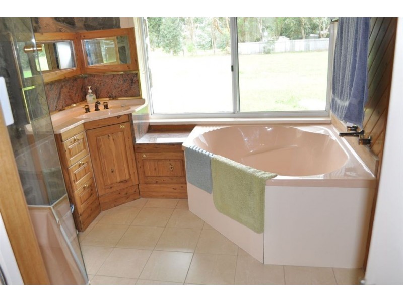 47 SEC Road, Warrenheip VIC 3352