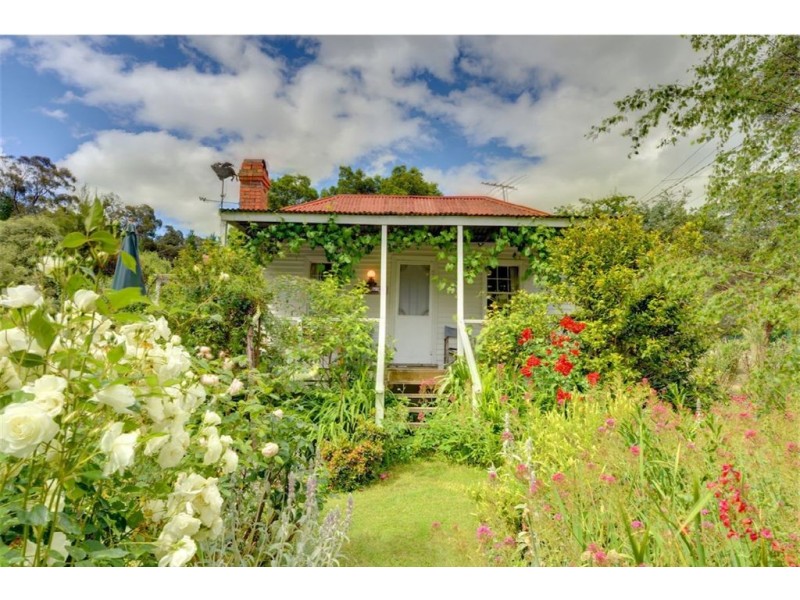 4 Pound Lane, Creswick VIC 3363