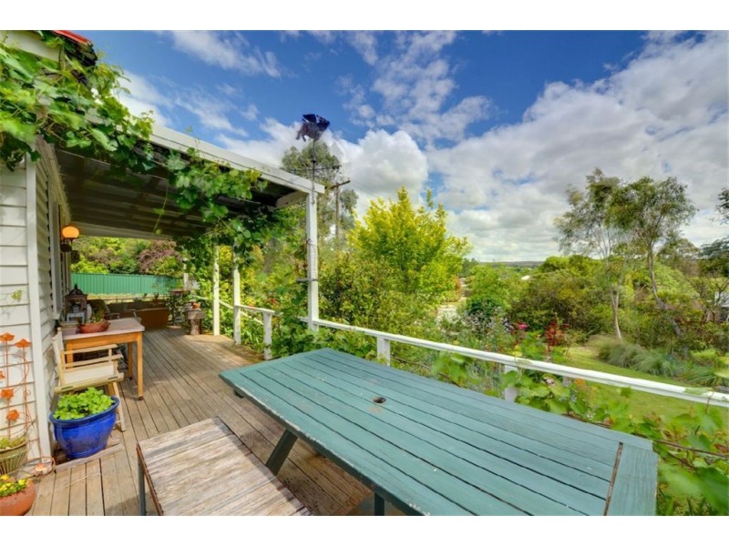 4 Pound Lane, Creswick VIC 3363