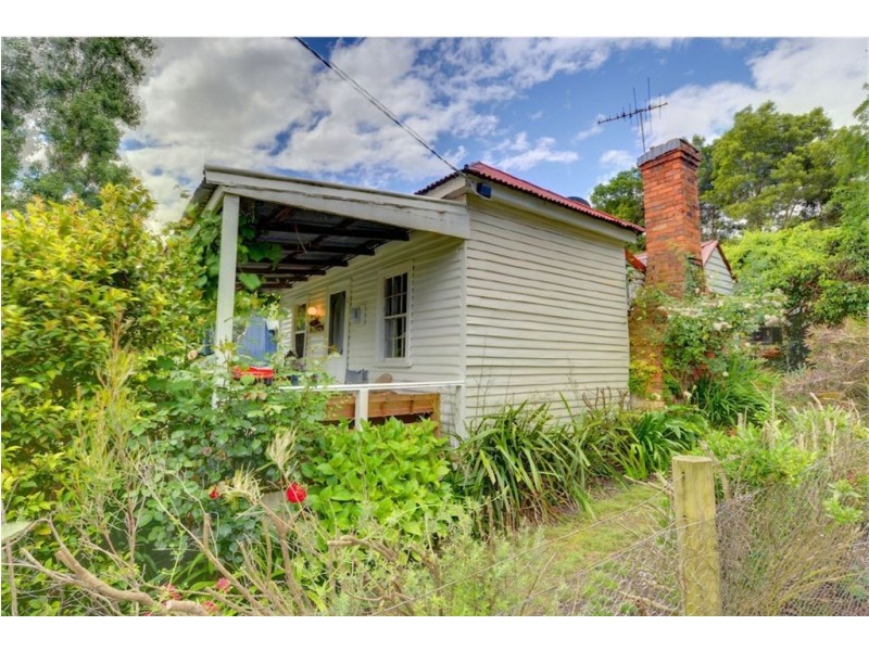 4 Pound Lane, Creswick VIC 3363