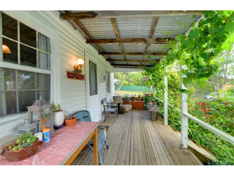 4 Pound Lane, Creswick VIC 3363