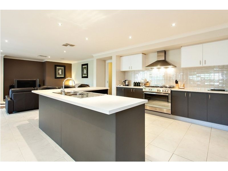 50 Waterford Drive, Miners Rest VIC 3352