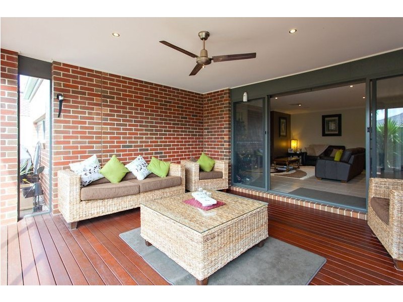 50 Waterford Drive, Miners Rest VIC 3352