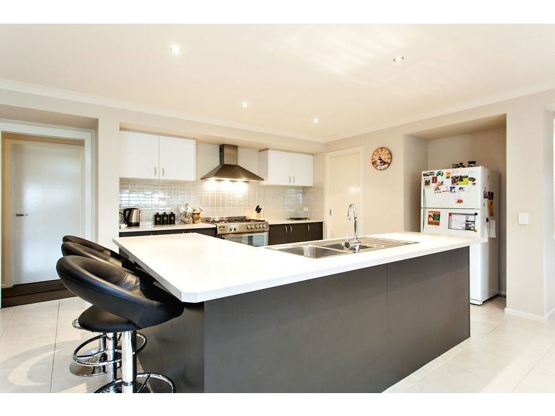 50 Waterford Drive, Miners Rest VIC 3352