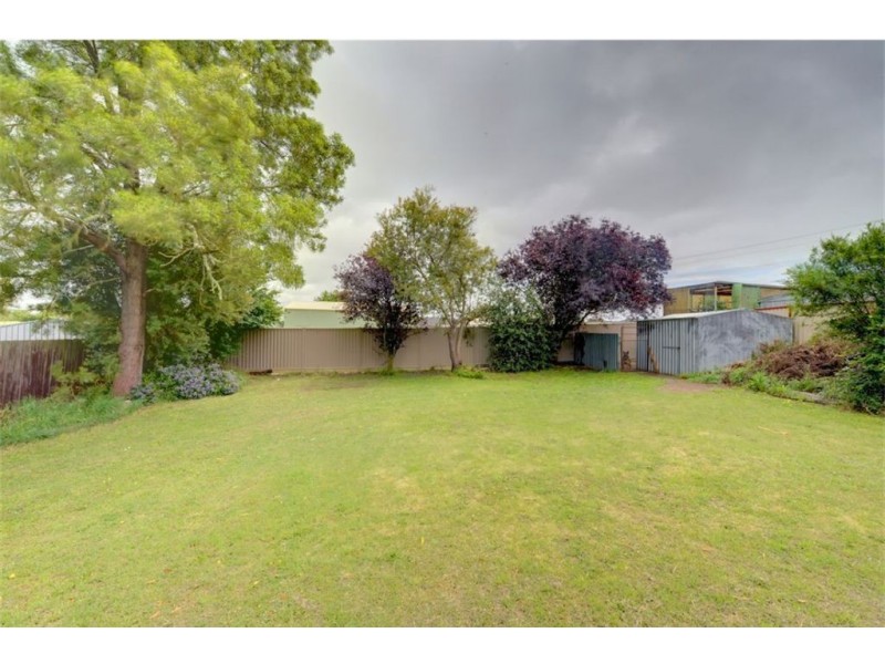 4 Owen Court, Sebastopol VIC 3356