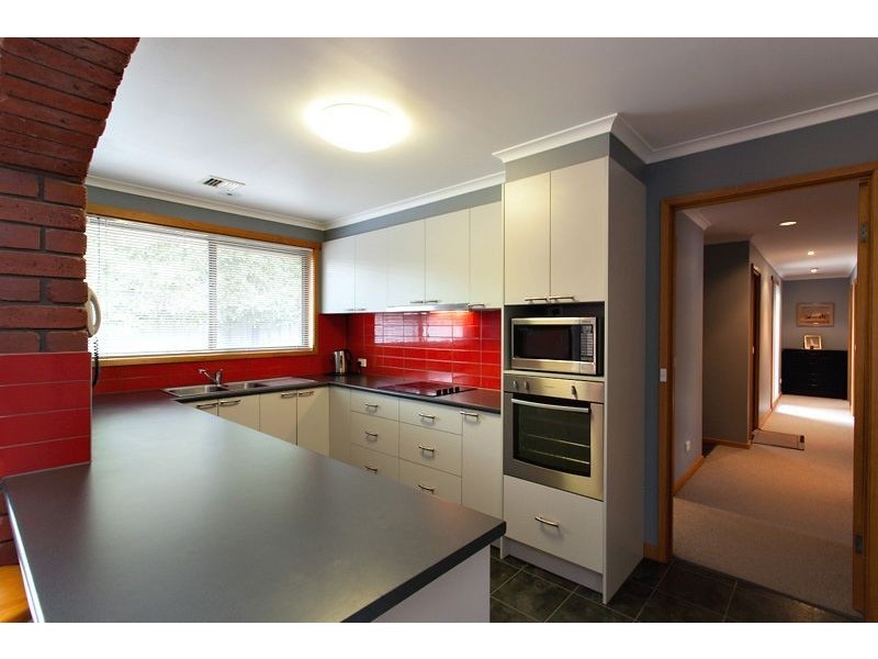 14 Parker Street, Miners Rest VIC 3352