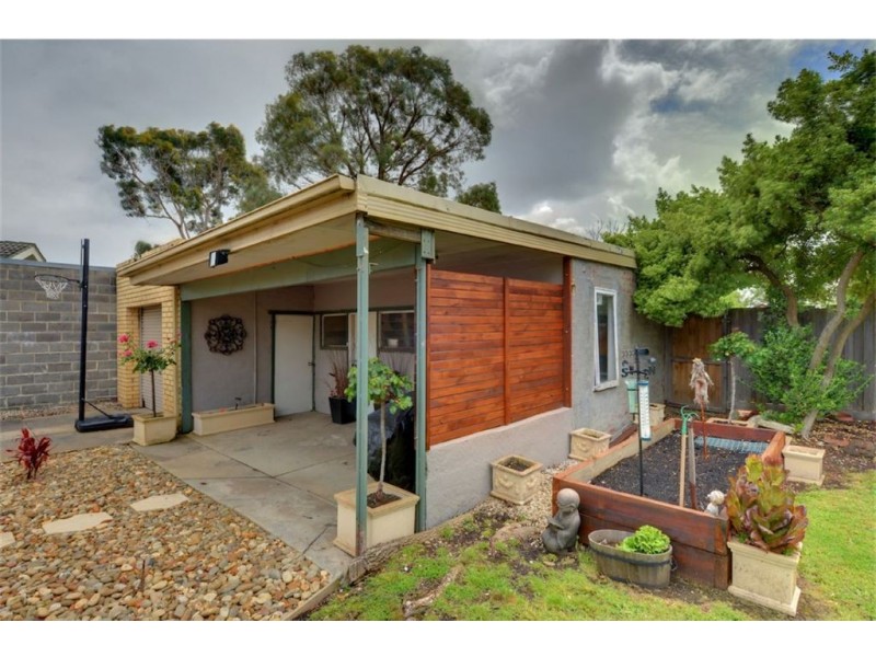 13 Ningana Street, Alfredton VIC 3350