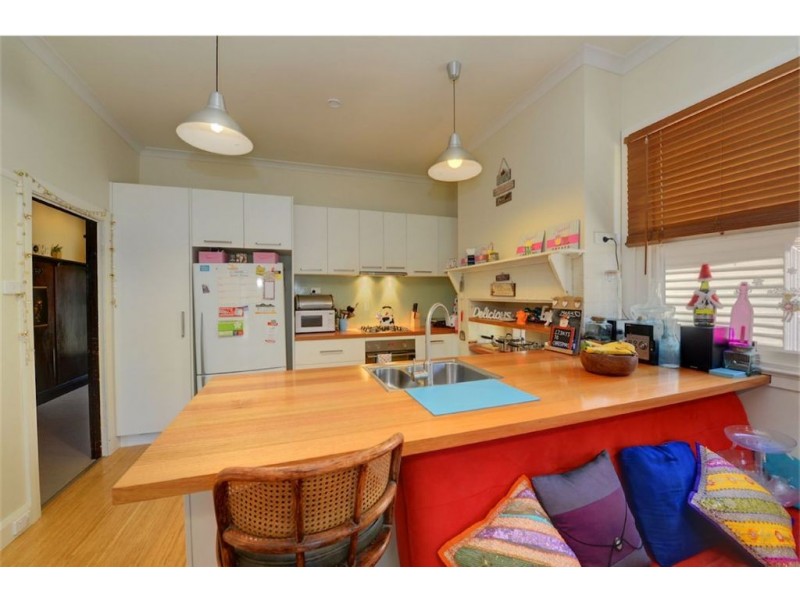 7 Chisholm Street, Soldiers Hill VIC 3350