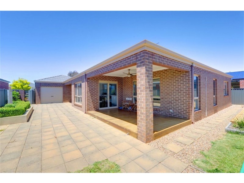 20 Merino Drive, Alfredton VIC 3350