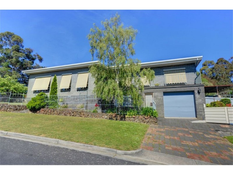 702 Chisholm Street, Black Hill VIC 3350