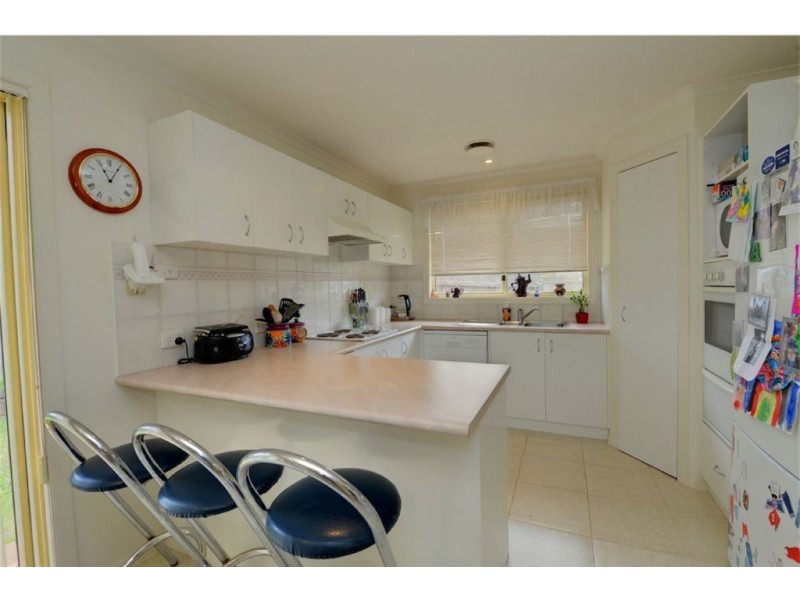 1/3 Craig Court, Canadian VIC 3350