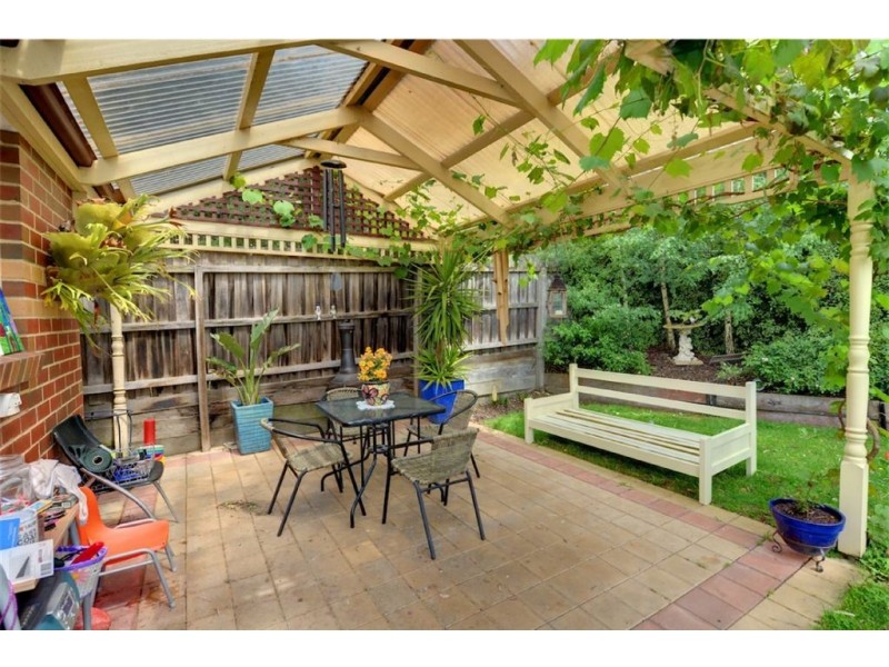 1/3 Craig Court, Canadian VIC 3350