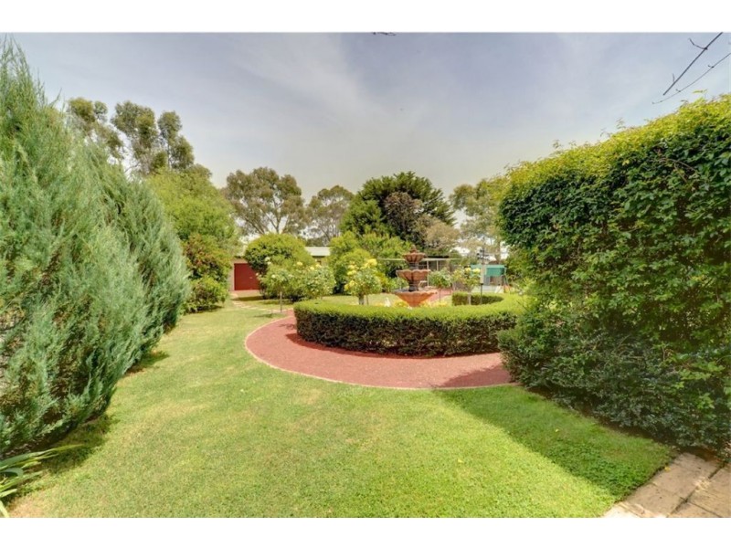 31 Raglan Street, Miners Rest VIC 3352