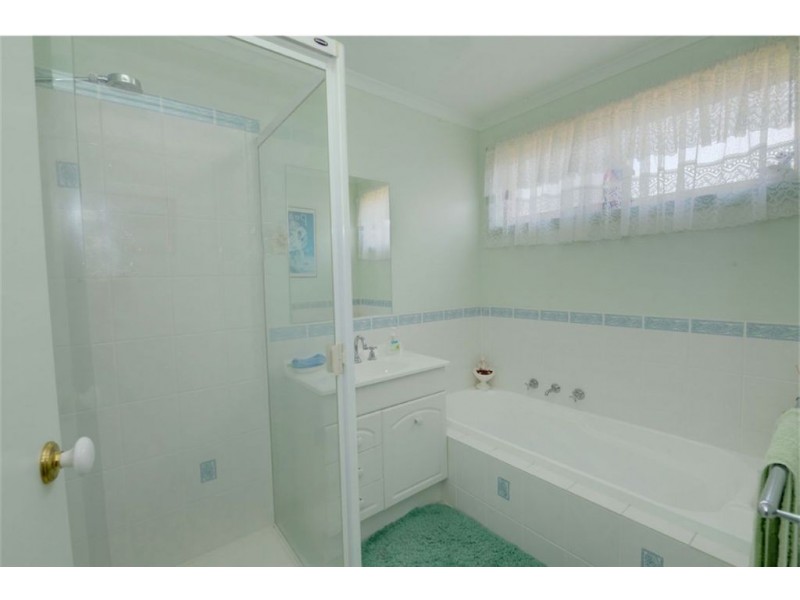 31 Raglan Street, Miners Rest VIC 3352