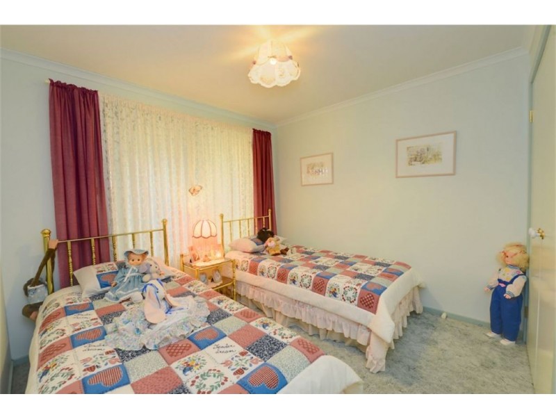 31 Raglan Street, Miners Rest VIC 3352