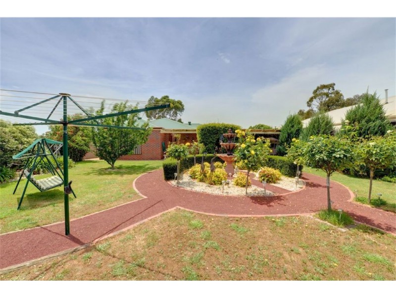 31 Raglan Street, Miners Rest VIC 3352