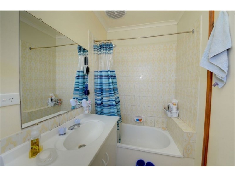 1/114 Mansfield Avenue, Mount Clear VIC 3350