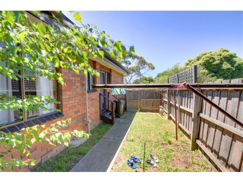 1/114 Mansfield Avenue, Mount Clear VIC 3350