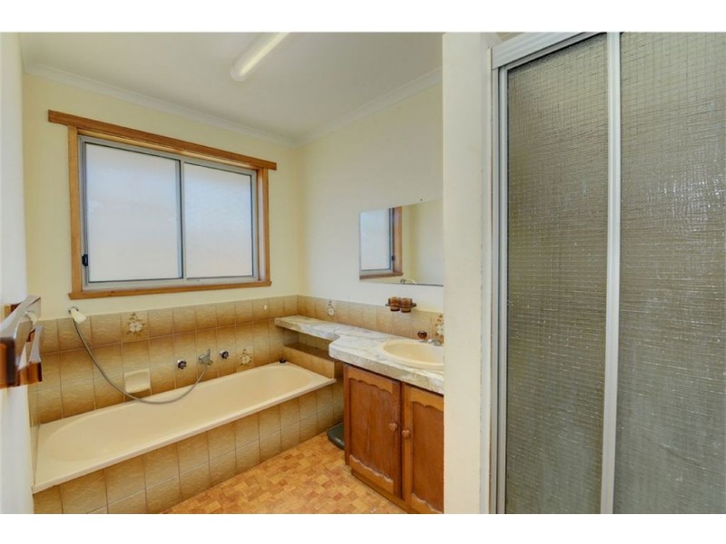 1291 Grevillea Road, Wendouree VIC 3355