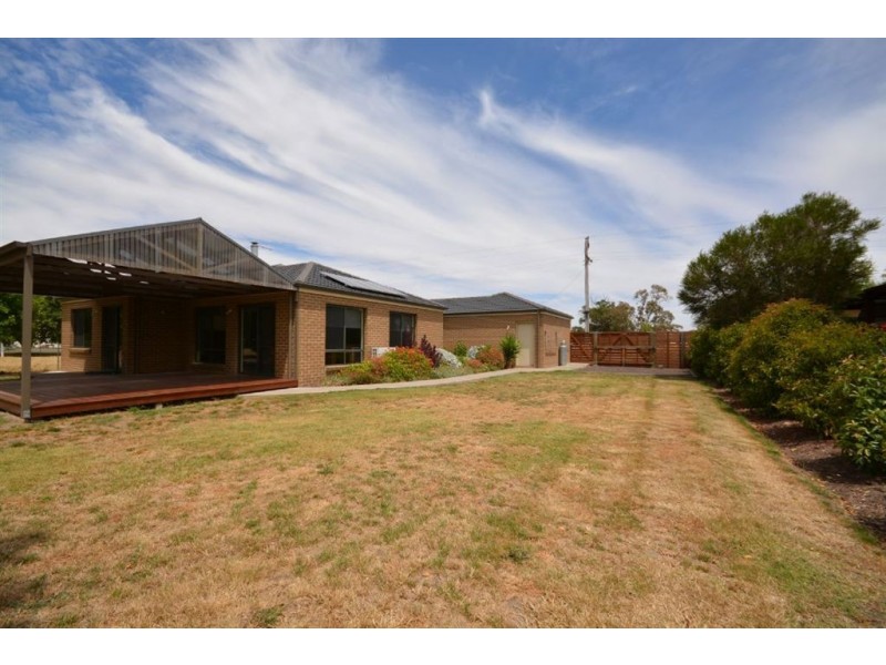 7 West Street, Clunes VIC 3370