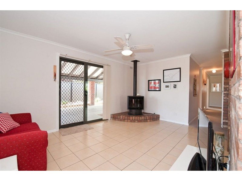 12 Langstaffe Drive, Wendouree VIC 3355