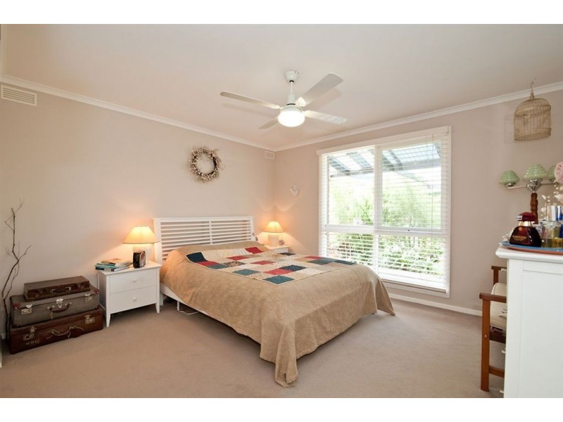 12 Langstaffe Drive, Wendouree VIC 3355