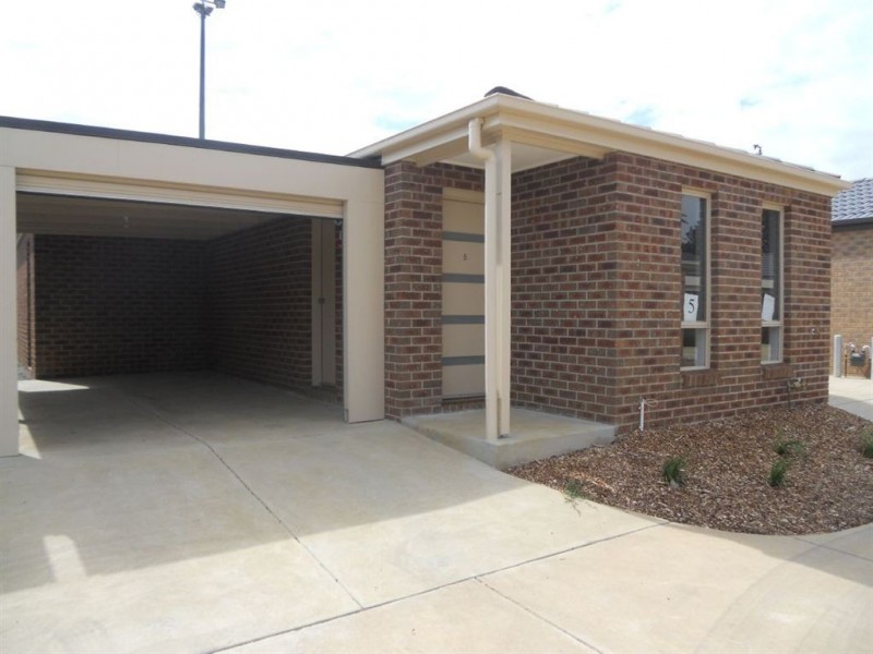 5/261 Albert Street, Sebastopol VIC 3356