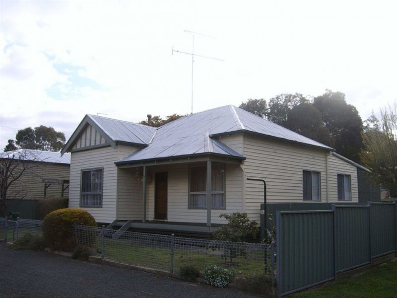 42 Sussex Street, Linton VIC 3360