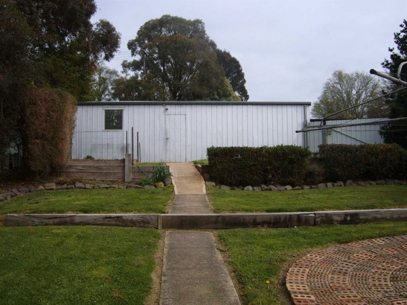 42 Sussex Street, Linton VIC 3360