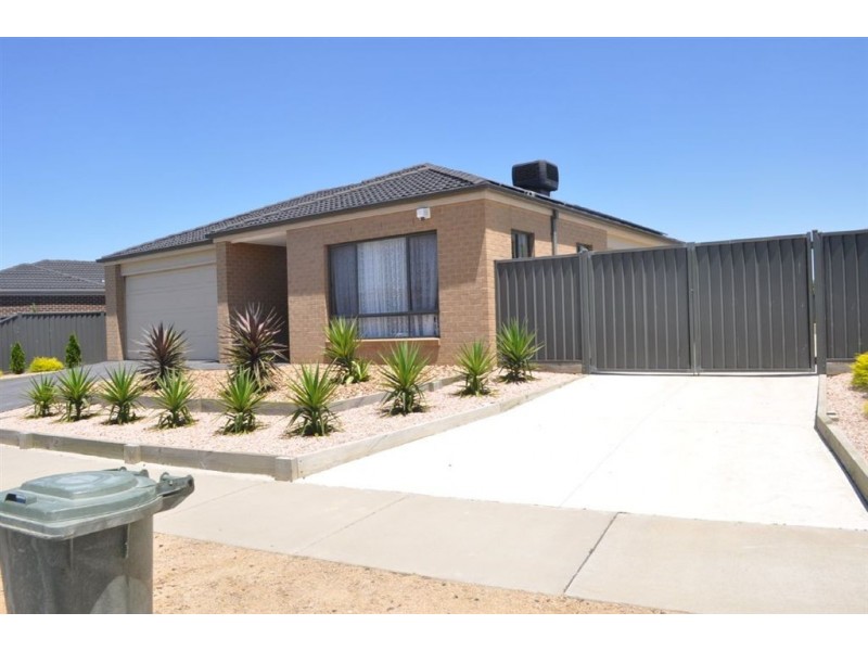 32 Lawrie Drive, Alfredton VIC 3350