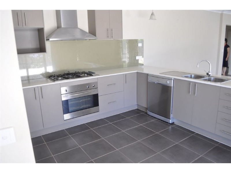 32 Lawrie Drive, Alfredton VIC 3350