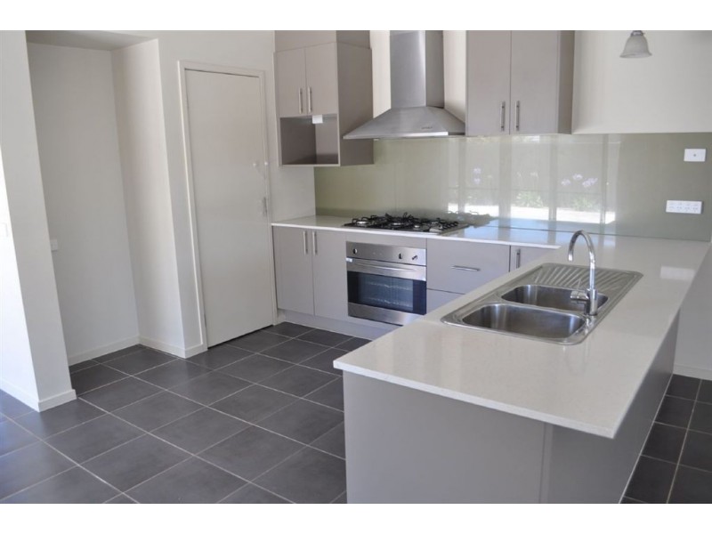 32 Lawrie Drive, Alfredton VIC 3350