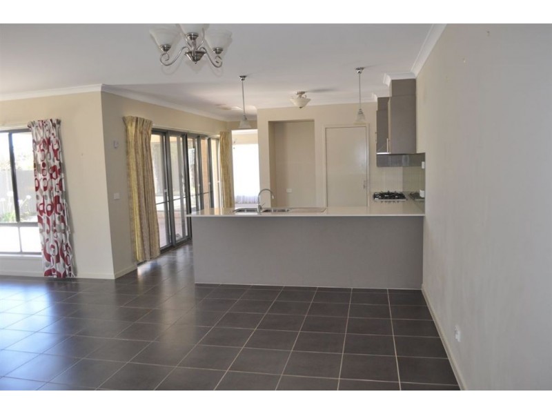 32 Lawrie Drive, Alfredton VIC 3350