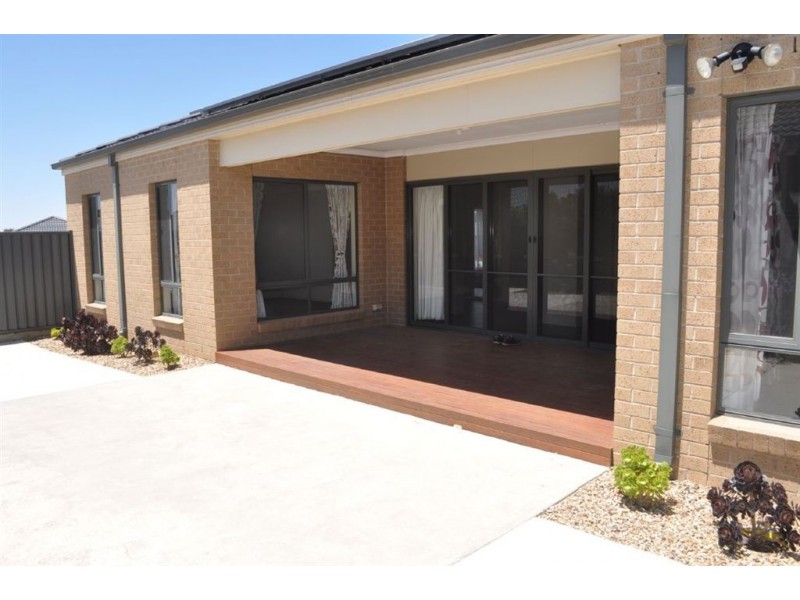 32 Lawrie Drive, Alfredton VIC 3350