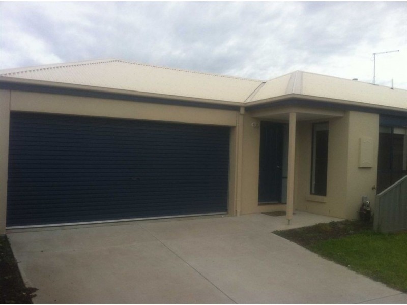 85 McNulty Drive, Wendouree VIC 3355