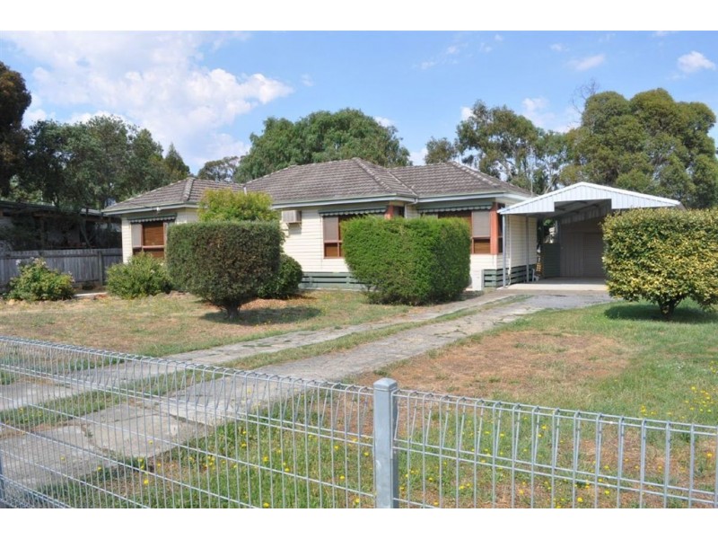 6 Armstrong Street, Creswick VIC 3363