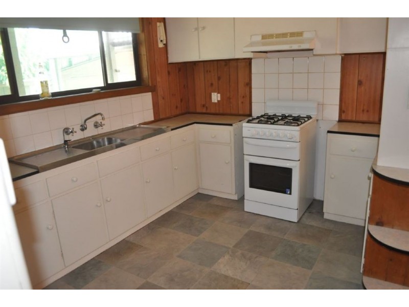 6 Armstrong Street, Creswick VIC 3363