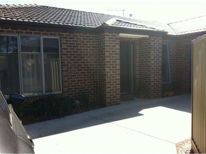 2/70 Vale Street, Sebastopol VIC 3356