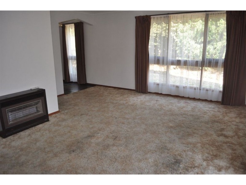 4 Carpenter Street, Wendouree VIC 3355