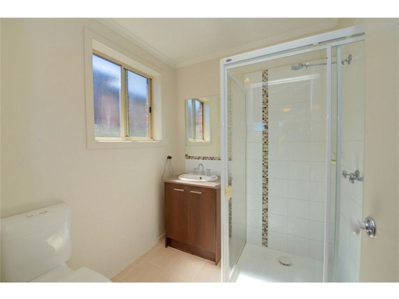 21 Lowry Crescent, Miners Rest VIC 3352