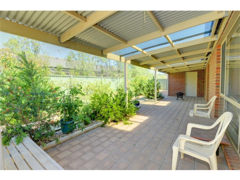 21 Lowry Crescent, Miners Rest VIC 3352