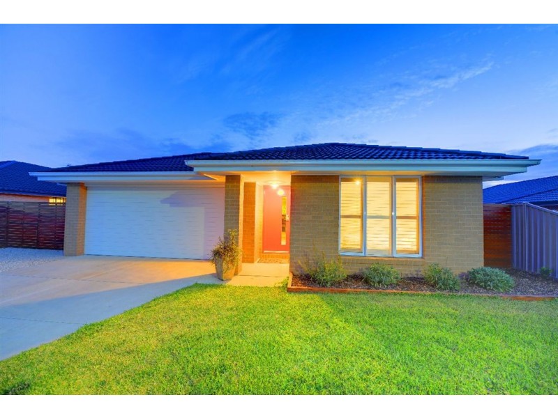 18 Oberon Street, Alfredton VIC 3350