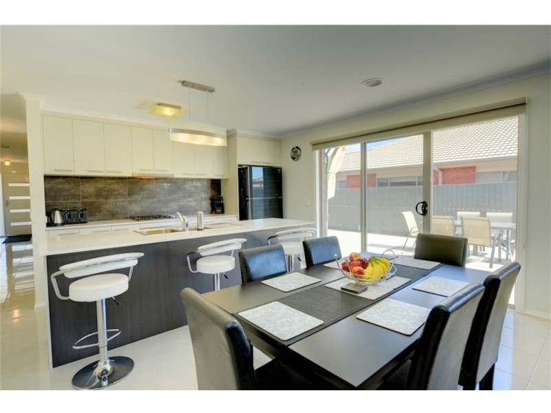 9 Wilmott Street, Alfredton VIC 3350