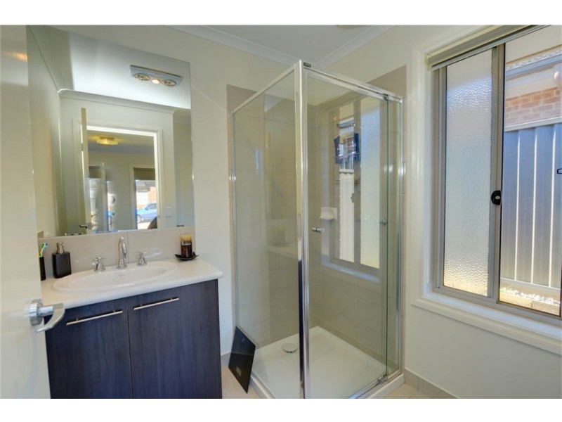 9 Wilmott Street, Alfredton VIC 3350