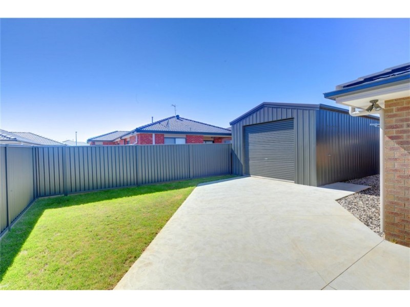 9 Wilmott Street, Alfredton VIC 3350