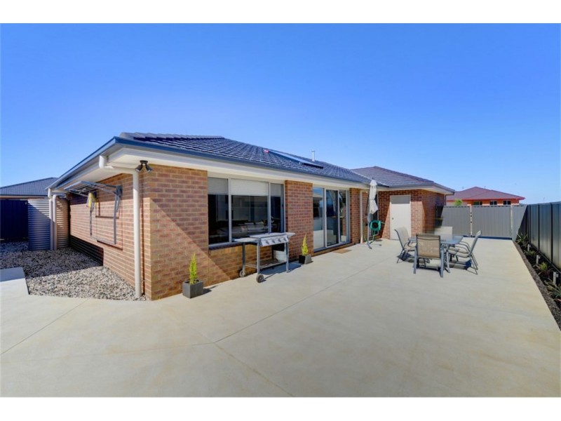 9 Wilmott Street, Alfredton VIC 3350