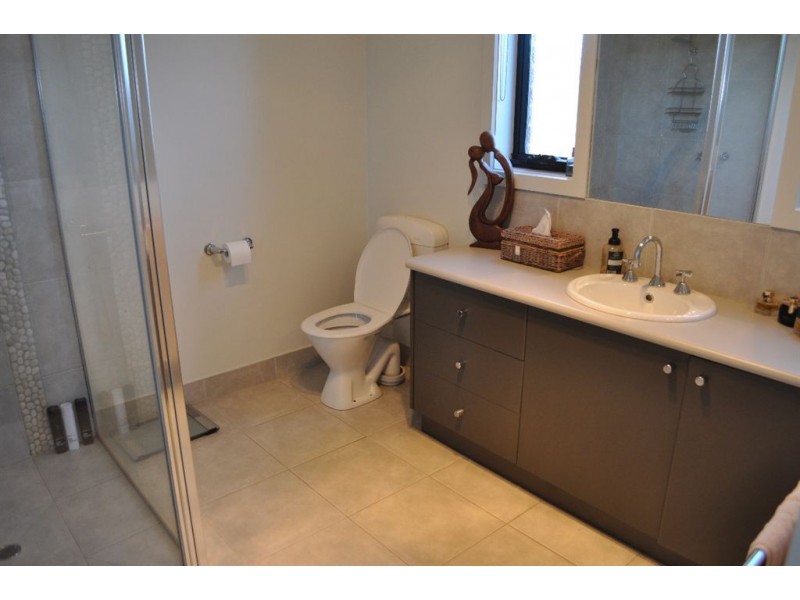 27 Pinevale Way, Ballarat North VIC 3350