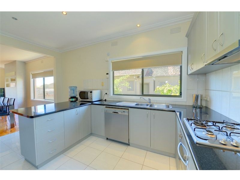 1065 Norman Street, Wendouree VIC 3355