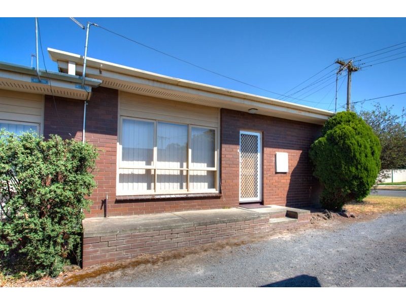 1-3/1 Kinnane Court, Ballarat North VIC 3350