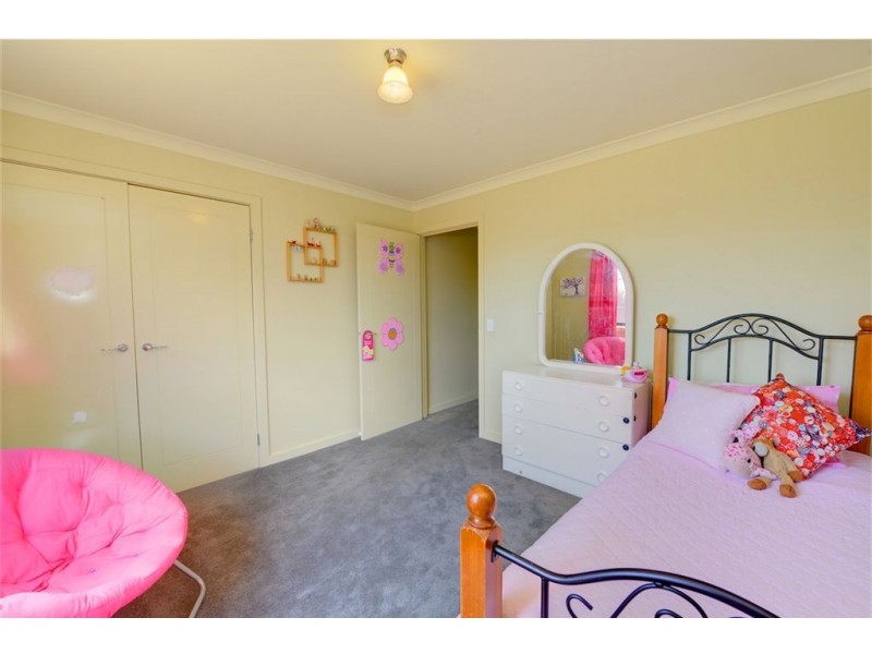 5 Chilton Close, Delacombe VIC 3356